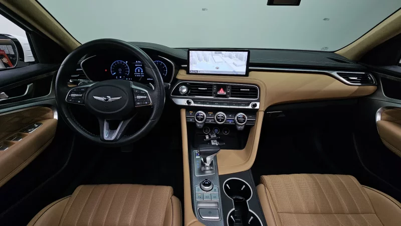 Genesis G70