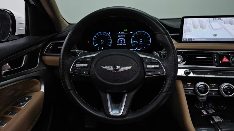Genesis G70