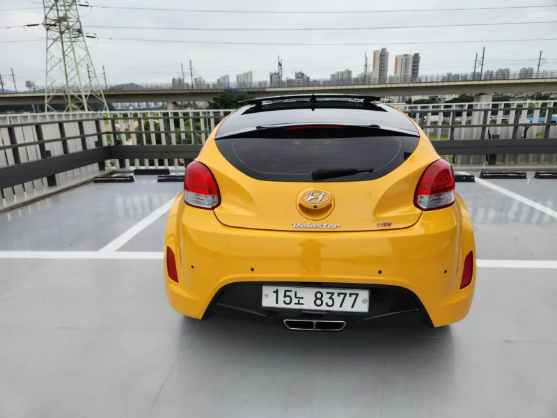 Hyundai Veloster