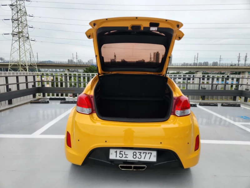 Hyundai Veloster