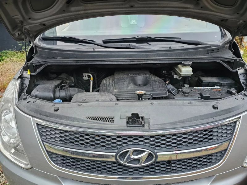 Hyundai Grand Starex