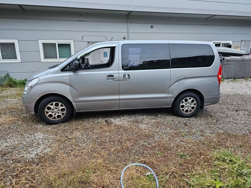 Hyundai Grand Starex