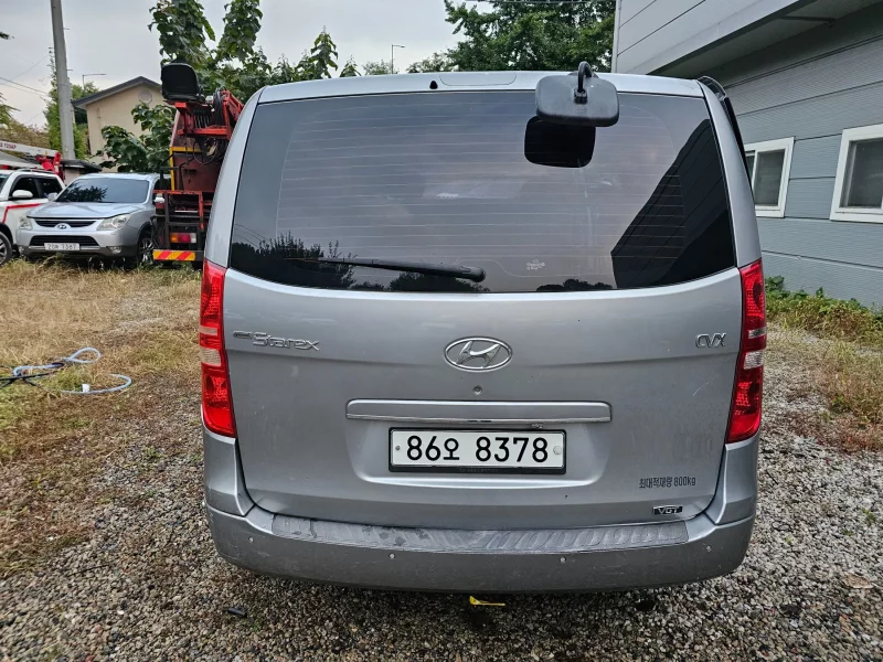 Hyundai Grand Starex