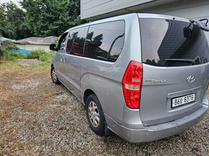 Hyundai Grand Starex