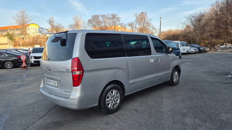 Hyundai Grand Starex