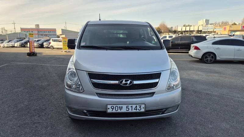 Hyundai Grand Starex