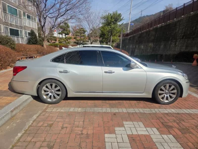 Hyundai Equus