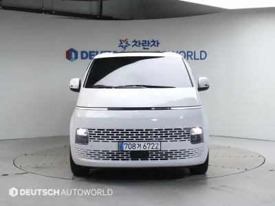 Hyundai Staria