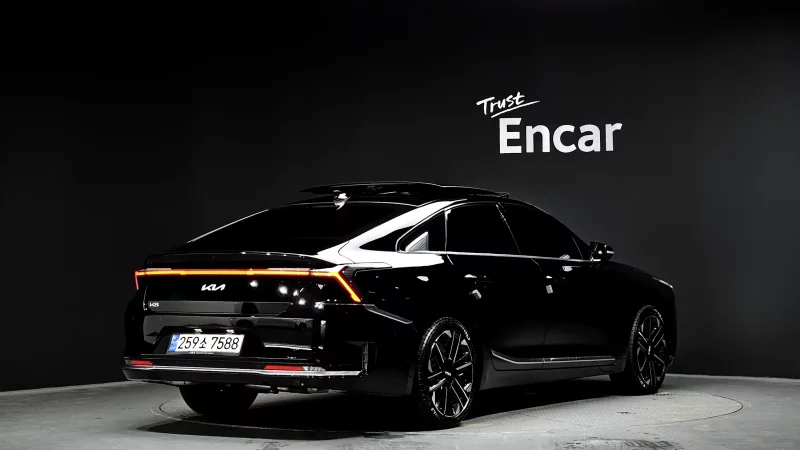 Kia K8