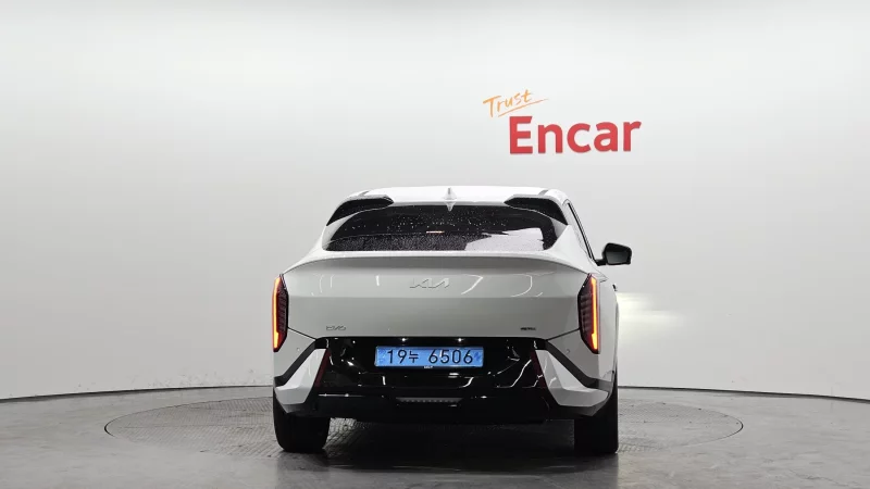 Kia EV4