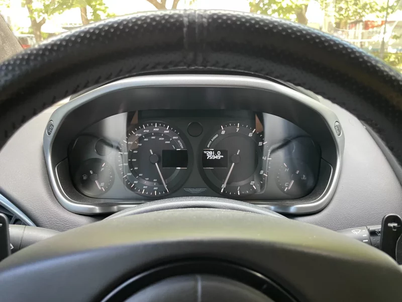 Aston Martin Vanquish