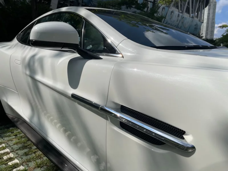 Aston Martin Vanquish