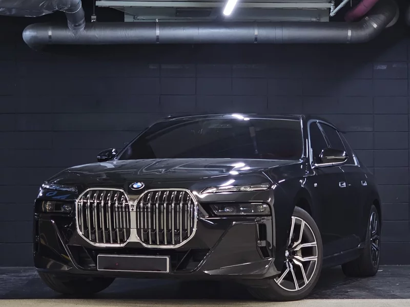 BMW 7-Series