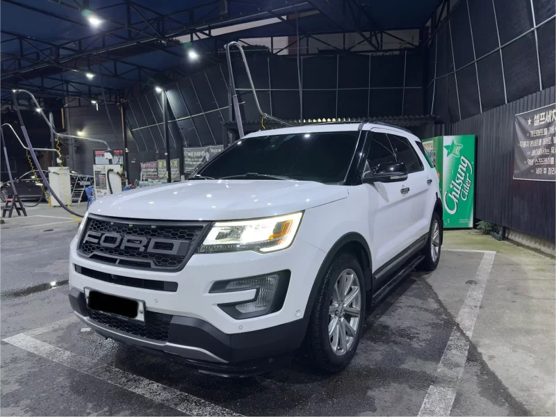 Ford EXPLORER