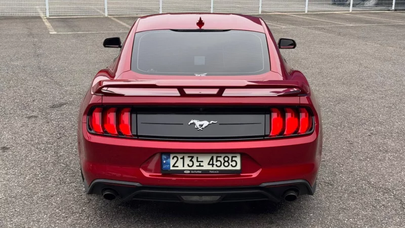 Ford MUSTANG