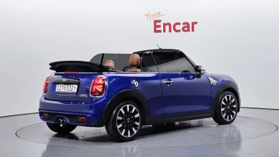 MINI Cooper Convertible