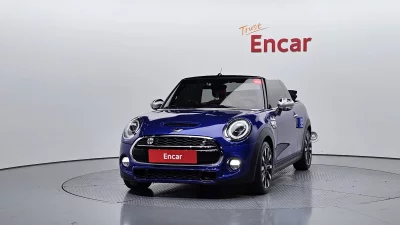 MINI Cooper Convertible