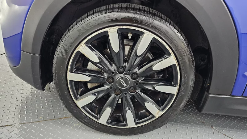 MINI Cooper Convertible