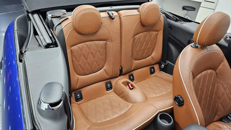 MINI Cooper Convertible