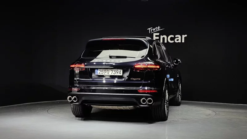 Porsche CAYENNE