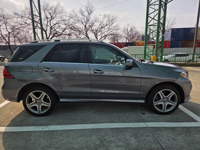 Mercedes-Benz GLE-Class