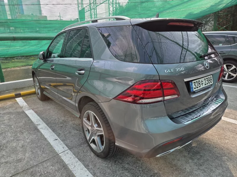 Mercedes-Benz GLE-Class