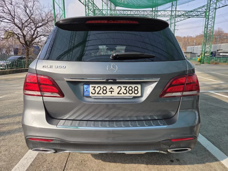 Mercedes-Benz GLE-Class
