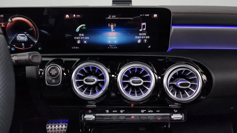 Mercedes-Benz CLA-Class