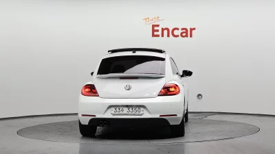 Volkswagen BEETLE
