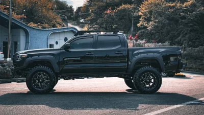 Toyota TACOMA