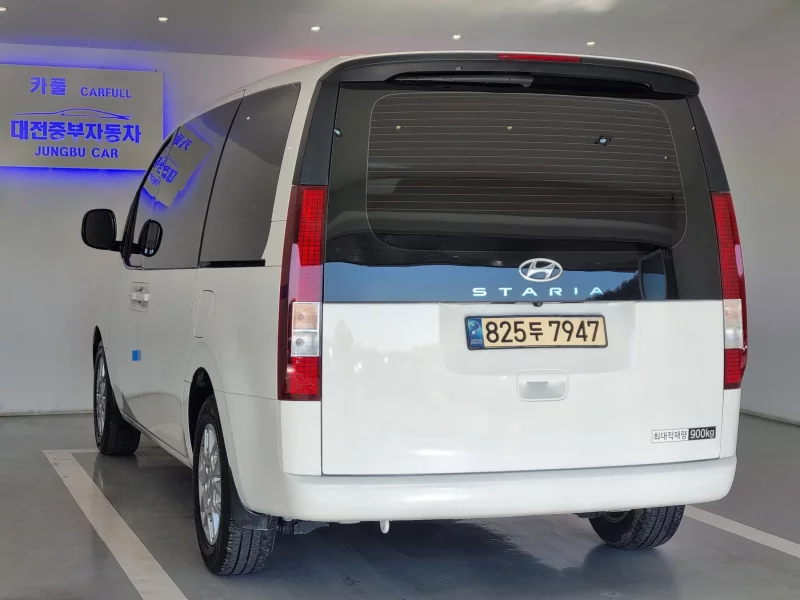 Hyundai Staria
