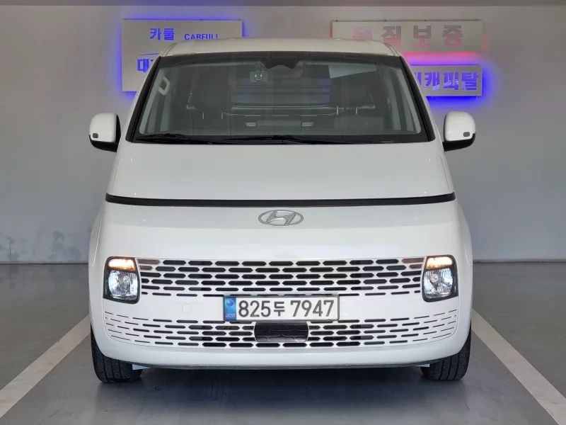 Hyundai Staria