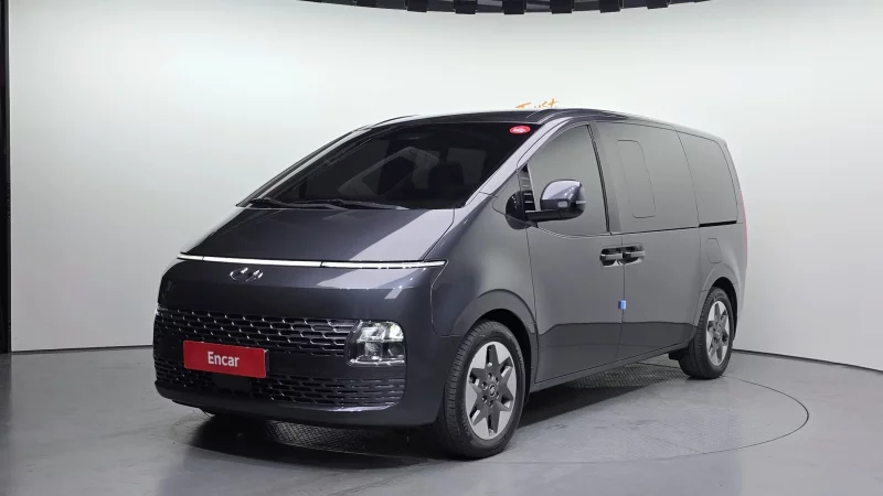 Hyundai Staria