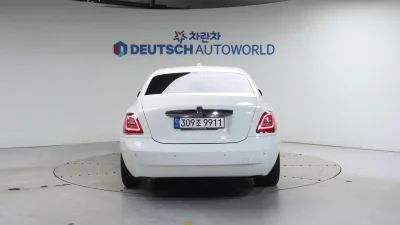 Rolls-Royce GHOST