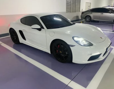 Porsche CAYMAN