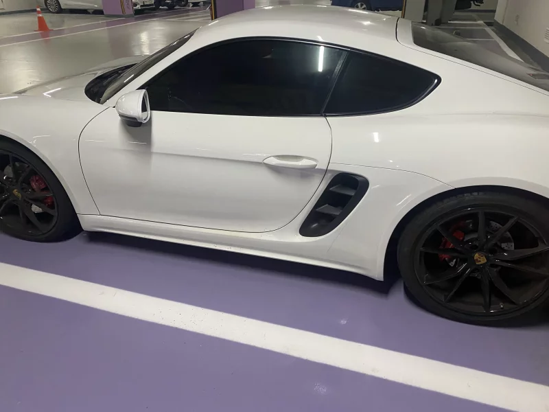 Porsche CAYMAN