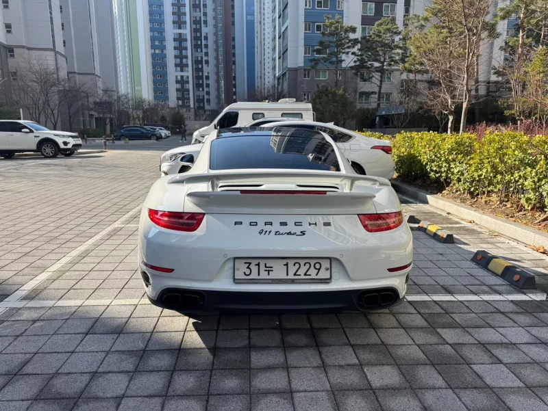 Porsche 911