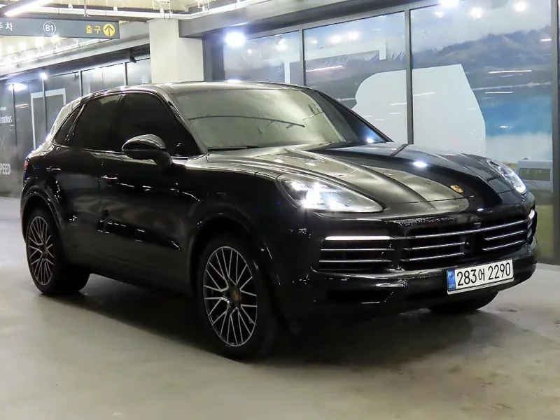 Porsche CAYENNE