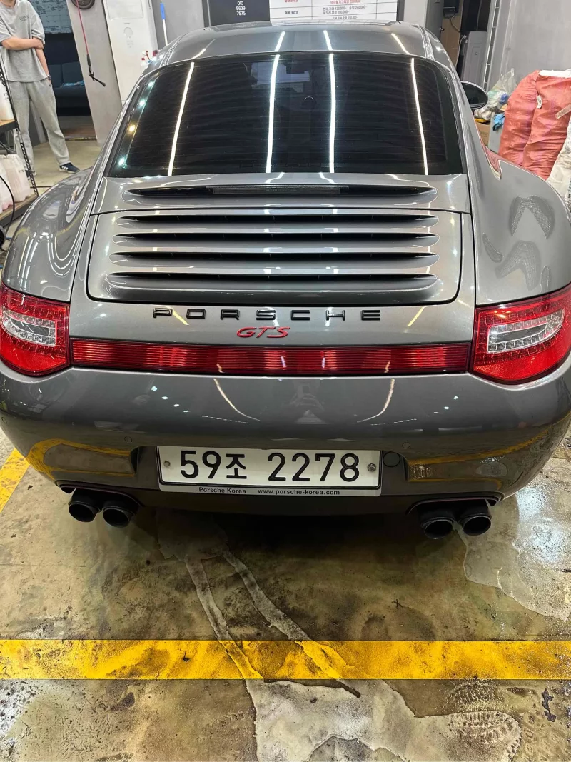 Porsche 911