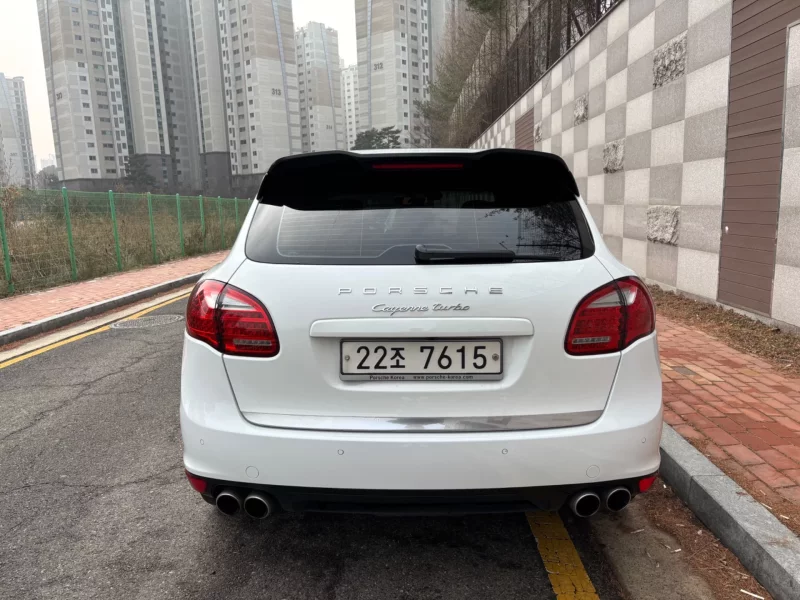 Porsche CAYENNE