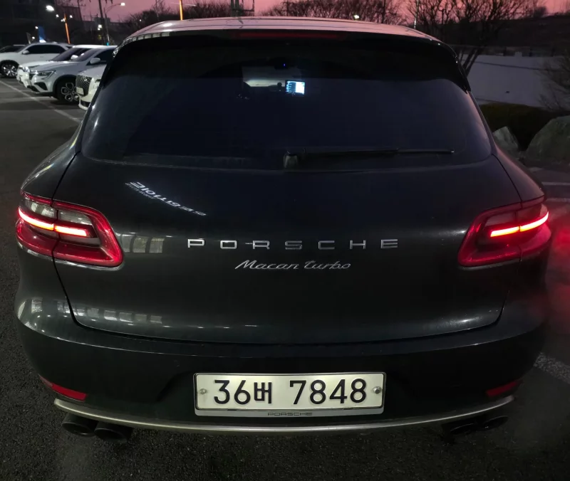 Porsche MACAN