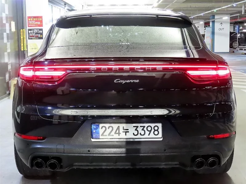 Porsche CAYENNE