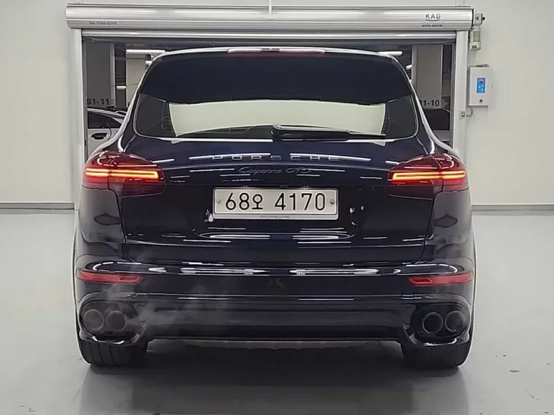 Porsche CAYENNE