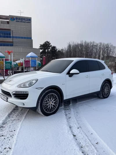 Porsche CAYENNE