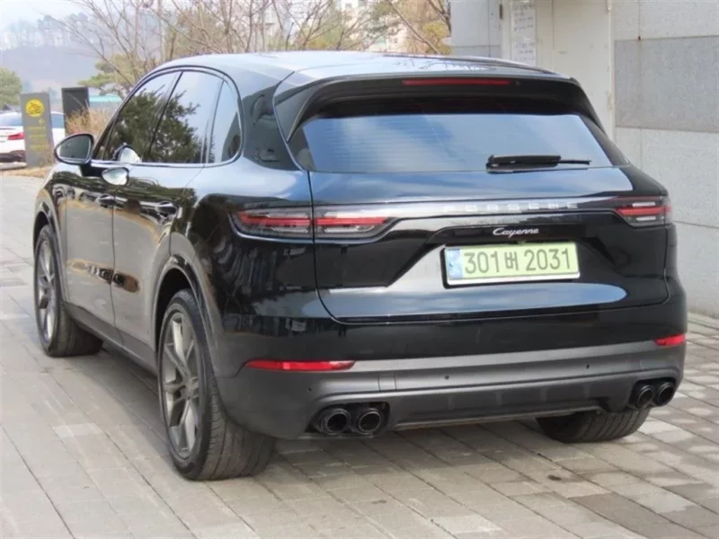 Porsche CAYENNE