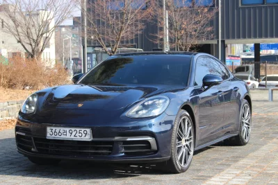 Porsche PANAMERA