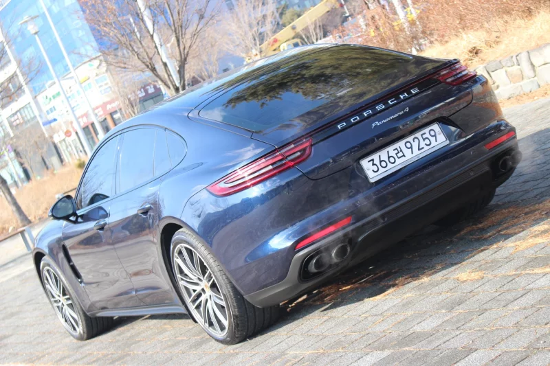 Porsche PANAMERA