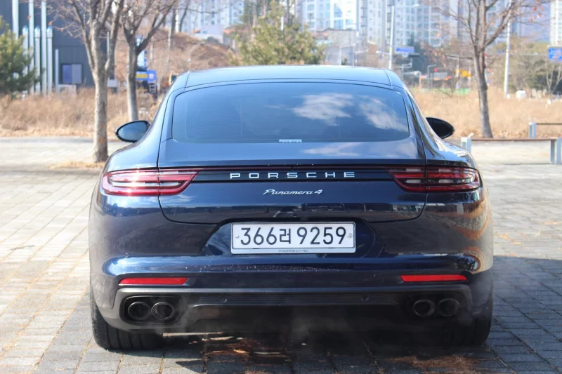 Porsche PANAMERA