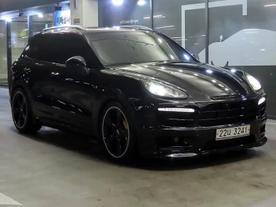 Porsche CAYENNE