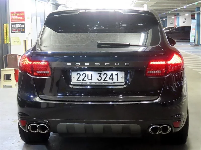 Porsche CAYENNE